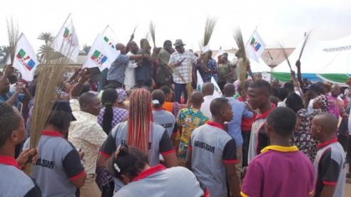 APC recieving Cairo Ojougboh andother PDP defectors in Agbor, Delta State