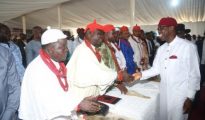 Okowa-with-traditional-leaders-at-the-town-hall-meeting